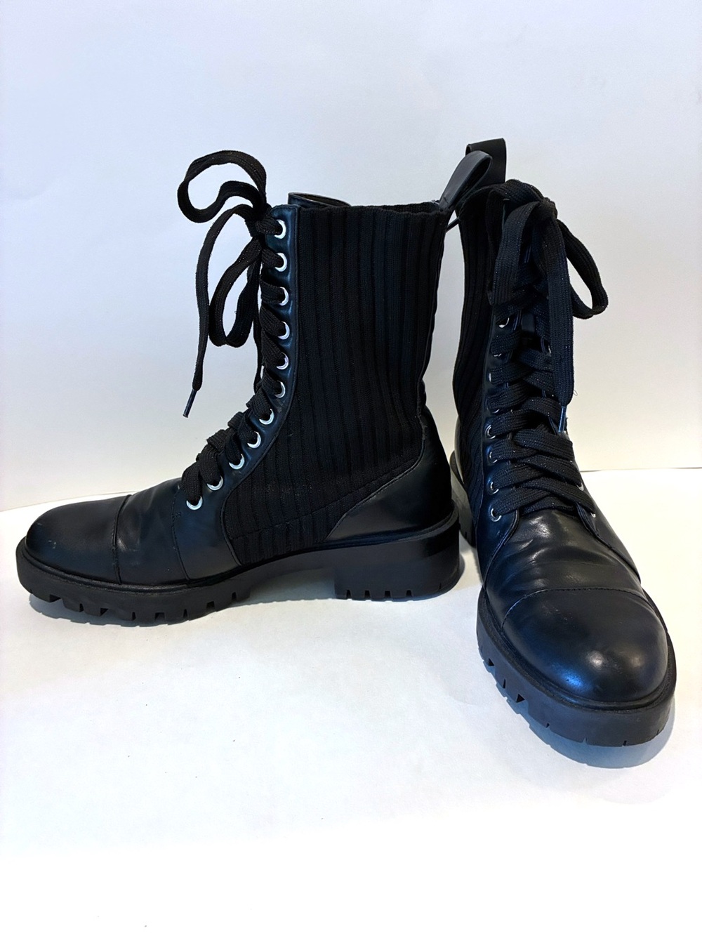 Zara Black cap toe combat boots. Rib  knit upper, glitter laces, lug sole. Sz40.